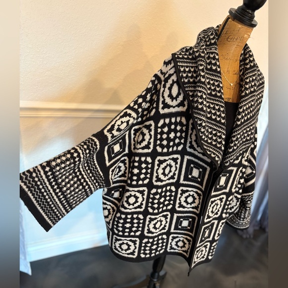 Maeve Anthropologie Square Patchwork Kimono Black & White Oversized Sweater XL - Picture 9 of 10